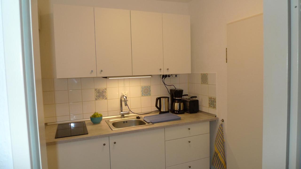 Aquamarin - Charmantes Appartement Mit Balkon Rostock Extérieur photo