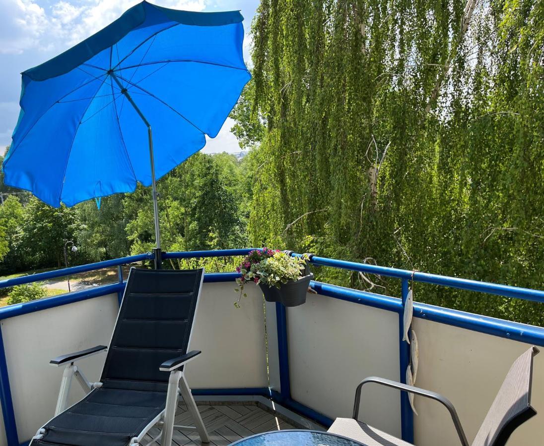 Aquamarin - Charmantes Appartement Mit Balkon Rostock Extérieur photo